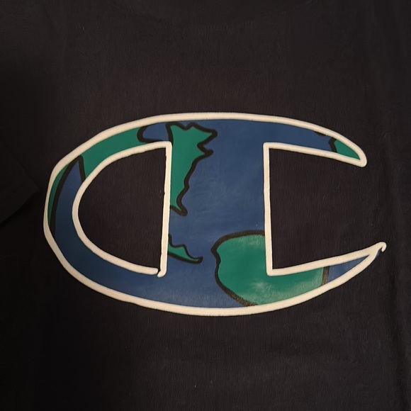 Champion T-Shirt - Picture 2 of 2